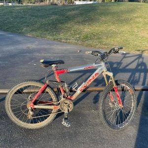 Meet your Posher, Austin